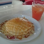 58カフェ - ハワイアンパンケーキとグレープフルーツジュース