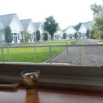 エーカフェ - 窓側のカウンター席から