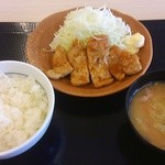 Katsuya - しょうが焼き定食