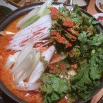 韓美食 オンギージョンギー - 名前忘れましたが地獄鍋？