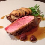 レオーニ - シャラン産鴨ムネ肉のロティ　ガレット、葉玉葱シャンピニオン