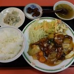 Sengoku - 酢豚定食700円