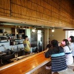 作島 茜 - もちろん中でも飲めます