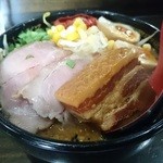 トラガス - 特製味噌ラーメン（￥990）