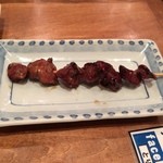 とりとり亭 - 串焼きを１本から頼めるのがうれしいです