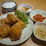 韓国料理 豚肉専門店 福ブタ屋 - ランパスでヤンニョンチキン定食♪小鉢沢山！