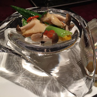 翠陽 - 鮑の炒め物
                見た目も楽しませてくれます
