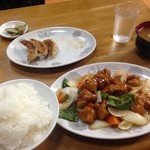 中華料理 喜楽 - 酢豚定食８００円。ごはん大盛り。