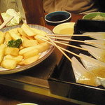 秋吉 道頓堀店 - ポテトフライ・こんにゃくおでん
