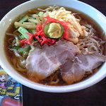 よしのや食堂 - 冷やし中華大盛り　650円