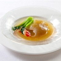 フカヒレの姿煮（醤油煮・辛味煮込み）