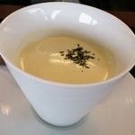 プティ・スリール - かぼちゃの冷製スープ