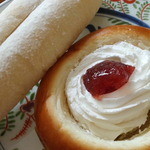 Bakery LePan - ピーナツバター１００円　日の丸１３０円