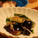 水なすの塩もみ