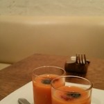 ルナ パルパドス - 2015年7月20日
                                ◆地場トマトのサルモレホ
                                　篠山のヤマモモとブルーベリー