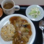 リトルチャイナ - Aセット あんかけ焼きそば＆チャーハン(ハーフ＆ハーフ)
