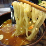 麺屋いちびり - 麺とつけ汁の絡み