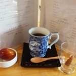 スモークカフェ燻 - コーヒーと卵