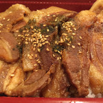 Kumano - 豚丼  肉厚柔らかで見つけたらラッキー！