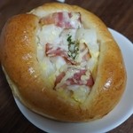わがんせ - ベーコン入りパン。