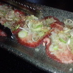 韓国市場 炙屋 - ねぎ塩たん　1,250円