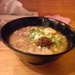肉とんこつらーめん 味伝 - しょうゆとんこつ