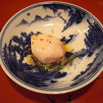 祇園 大渡 - 鱒の下から鯛の白子が出てきました