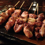 徳丸 - はつ１３０円、とり串１３０円、ぽんぽち１６０円