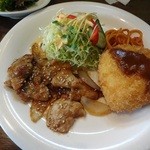 ドンマイ - 本日のサービスランチはクリームコロッケに豚ロース焼肉