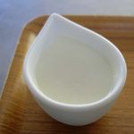 埜庵 - 別皿に練乳が添えられています。