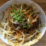 幻の中華そば加藤屋　伏見にぼ次朗 - （７月限定麺）汁なし担々麺（上方から）