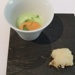 モトイ - ハモのフライ。オレンジ色はラタトゥーユ