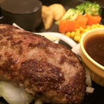 ばるむ食堂 - 国産牛ハンバーグステーキBセット（915円）