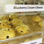 Diamond Head Market & Grill - スコーンは棚から自分で取りましょう☆