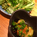 Osakana Kicchin Juuichi Gatsu Nijuu Yokka - ランチのセットのサラダと小鉢。