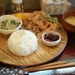 GotZA - ランチプレート    唐揚げ