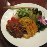重慶飯店 - 五種前菜の盛合わせ