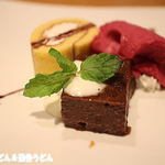 fino - 2015年7月　シェフお薦めのドルチェ３種盛り合わせ