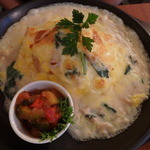 アリンコ モウ ダッシュ - ツナとほうれん草のクリームソースのオムライス