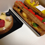 カズノリ イケダ アンディヴィデュエル - タルトシトロンカリフォルニア（460円）とエクレールマングーパッション（400円）とエクレールシトロンプラリネ（400円）