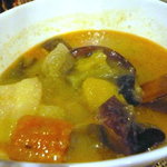 すろまい - カンボジアカレーは辛くないです。