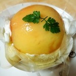 あさひや - まるごとの桃が！桃ハーフ340円♪