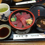 寿司栄 - お得な鉄火丼
