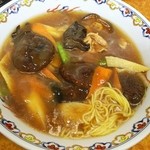 石狩亭 - ここは地元・大船最強中華屋！故に大船最強椎茸麺❤シイタケごろごろ！スープにも旨味が出てる❤でもやっぱり…"キノコの山"よりは"タケノコの里"派です(／▽＼)♪