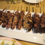 もつ焼 信 - お山の大将　串盛り