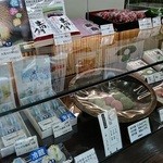 江口だんご - 店内の様子です②(2015-7-22登録)