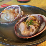 ニューいらご - 【夕食】大アサリの蒸し焼き