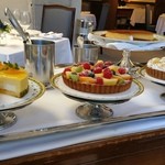 マノワール・ディノ - 