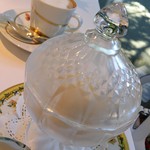 マノワール・ディノ - 