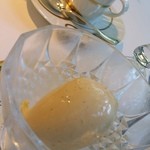 マノワール・ディノ - 